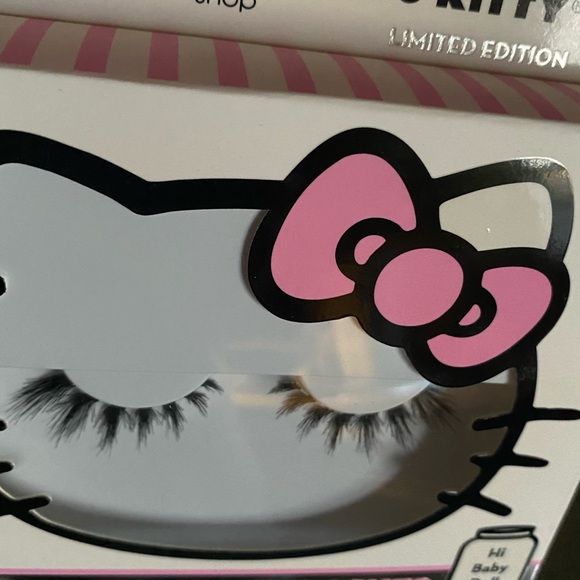 Hello Kitty 2 the creme shop baby doll eye… - Picture 3 of 5